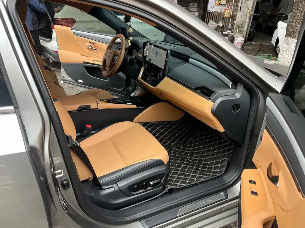 Lexus ES 2025 из CN, фото 6