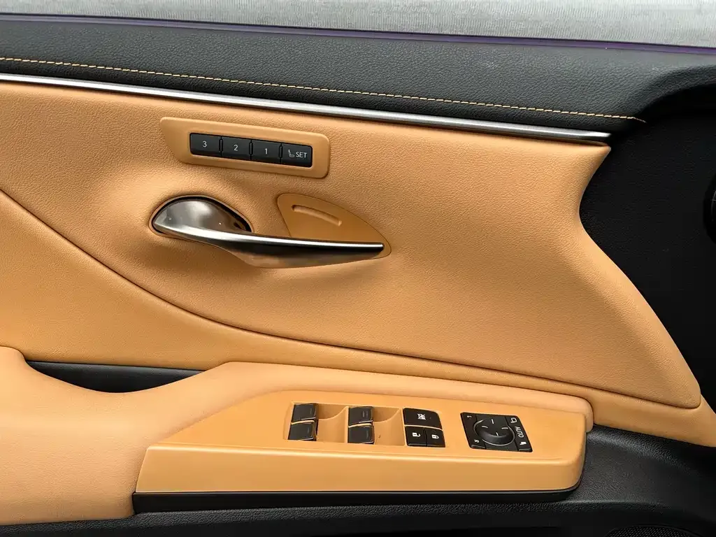 Lexus ES 2025 из CN, фото 2