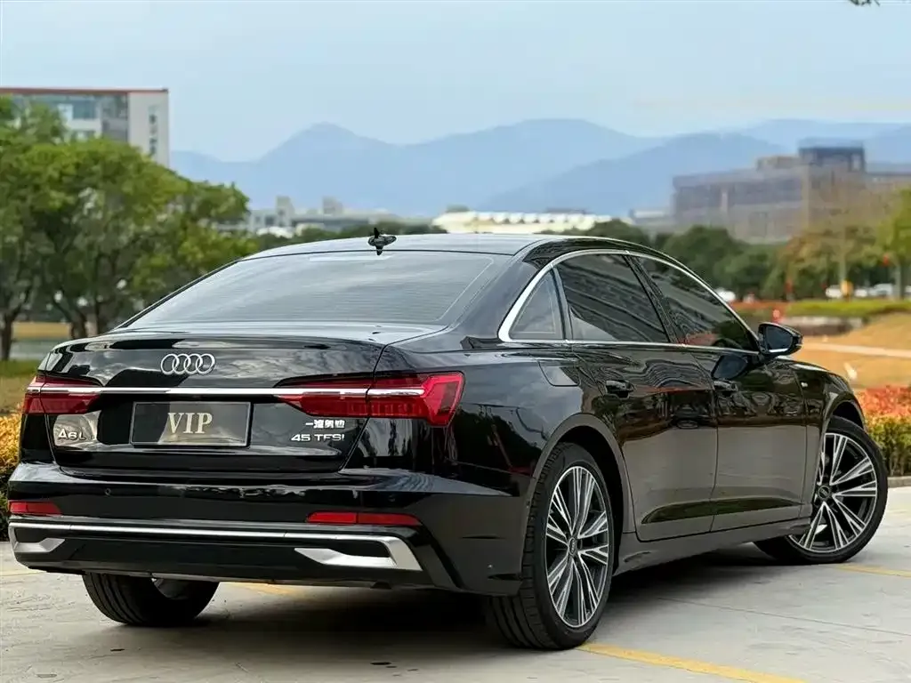 Audi A6L — фото 3