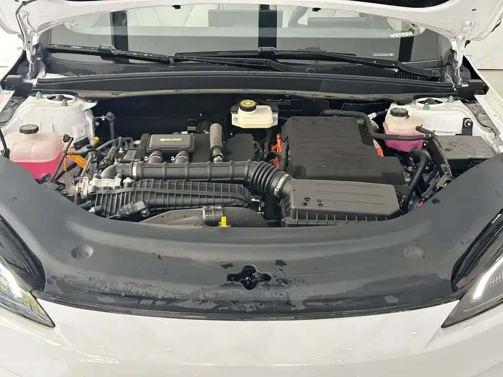 BYD Seal 05 DM-i — фото 9