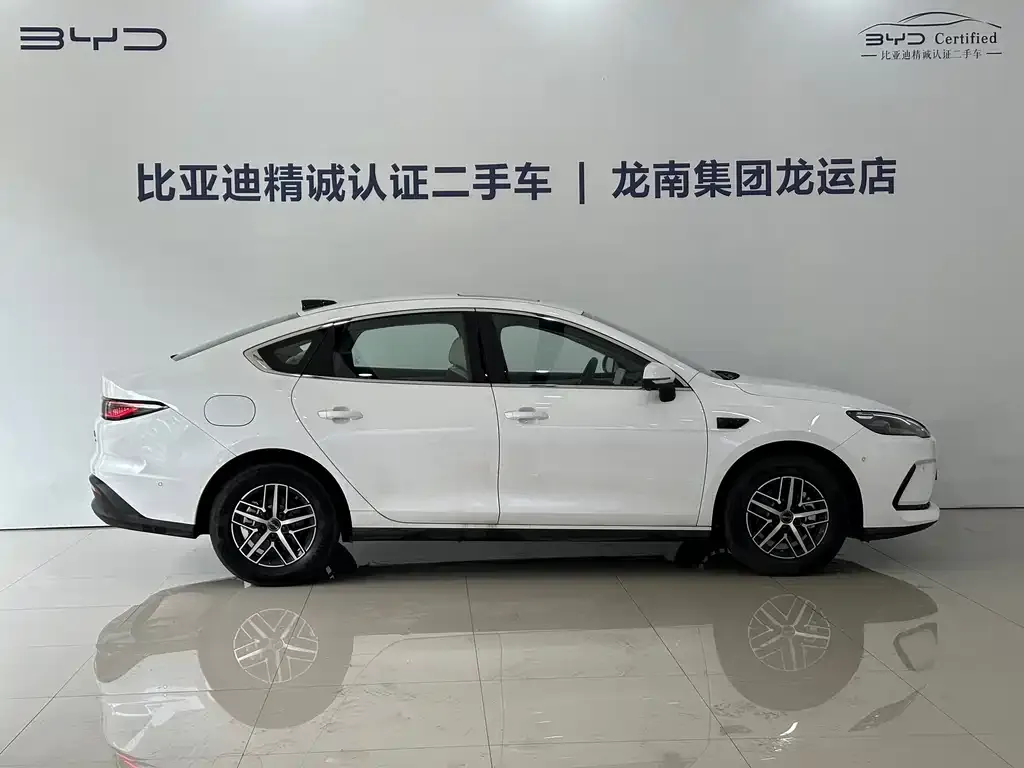 BYD Seal 05 DM-i — фото 3