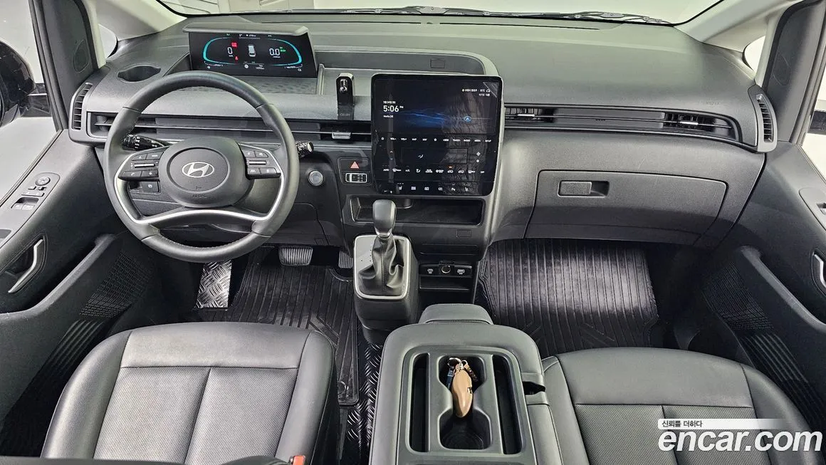 Hyundai Staria 2025 из KR, фото 5