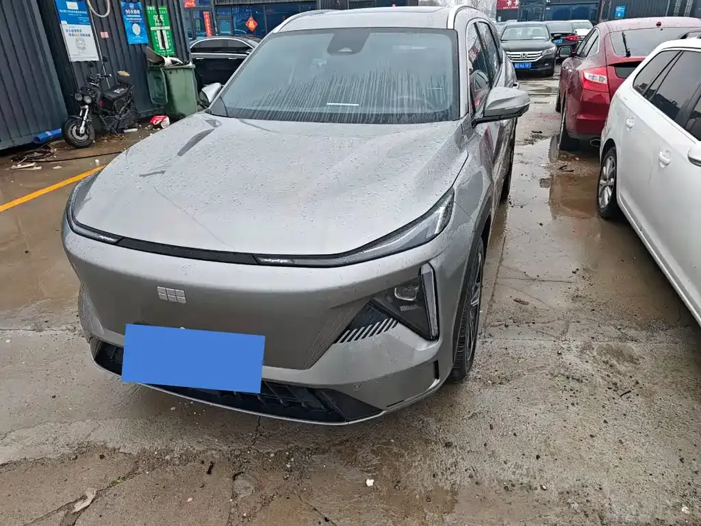 Geely Galaxy L7