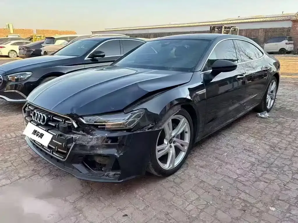 Audi A7L — фото 5