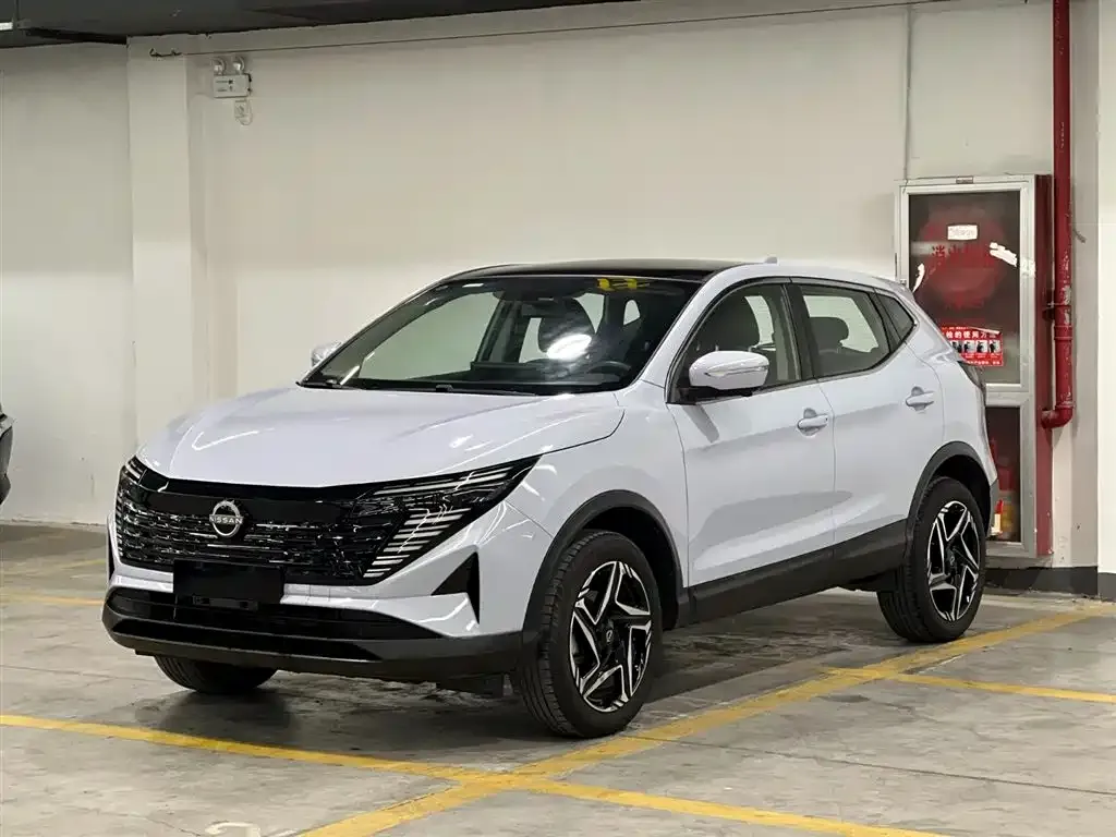 Nissan Qashqai — фото 1