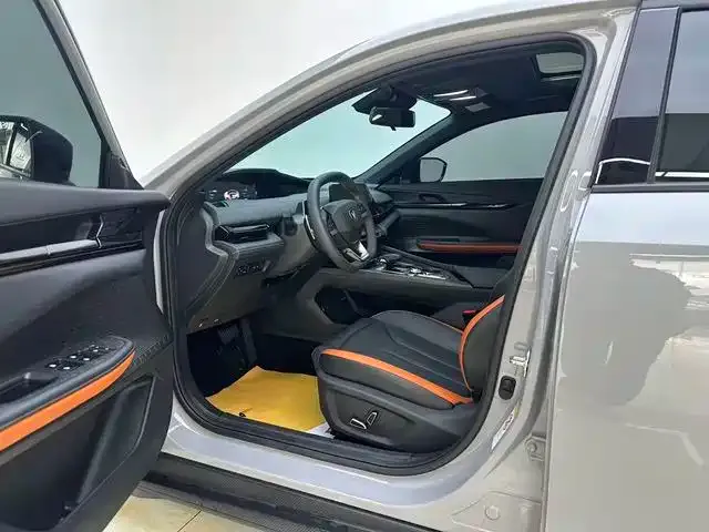 Changan UNI-V 2023 из CN, фото 6