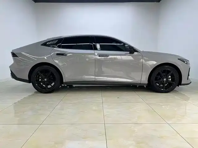 Changan UNI-V 2023 из CN, фото 3