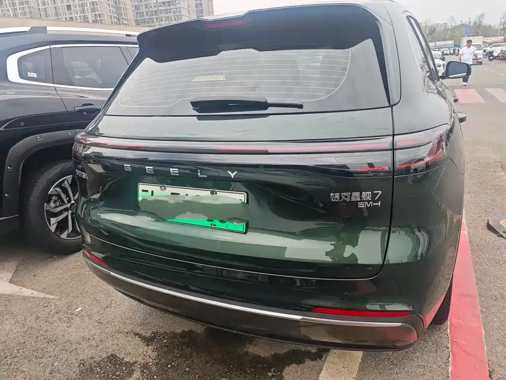 Geely 银河星舰7 — фото 2