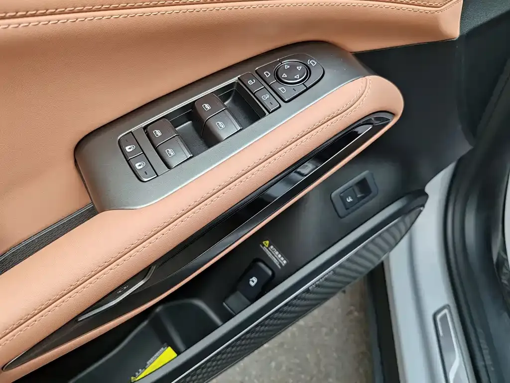 BYD L EV 2025 из CN, фото 5