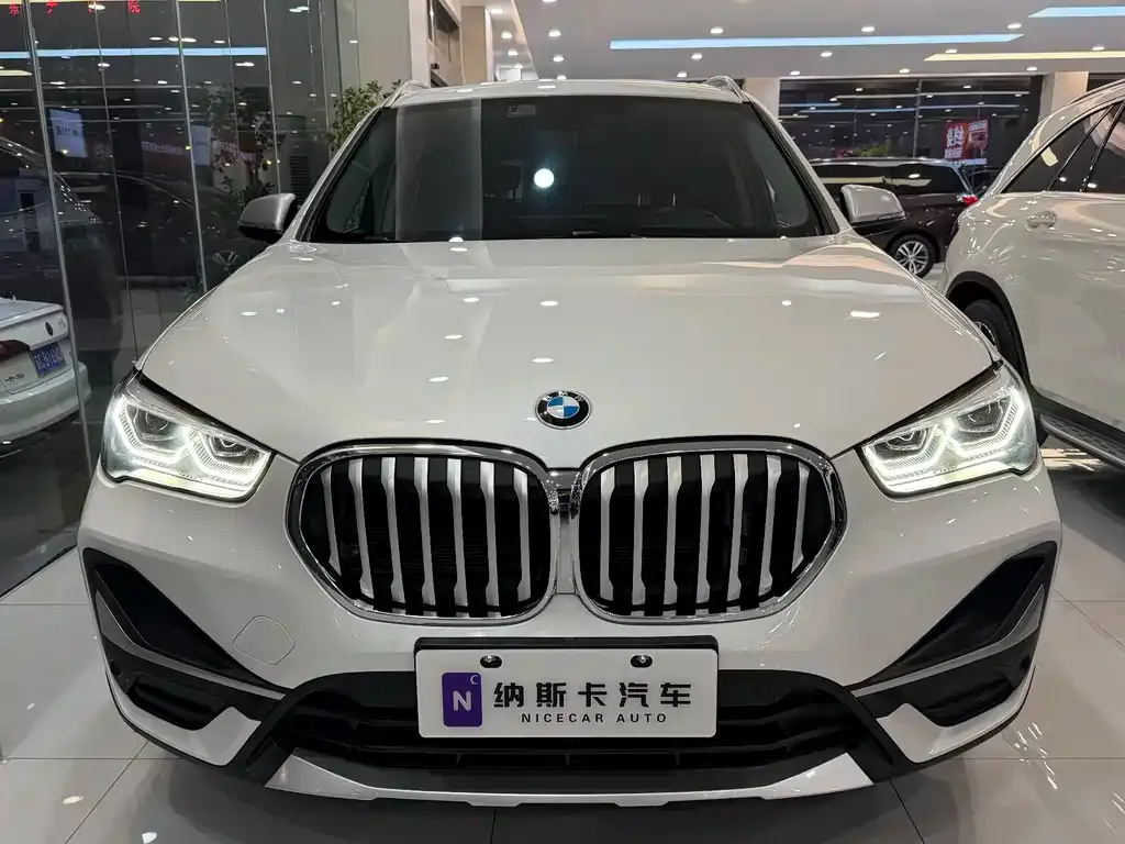 BMW X1 — фото 10