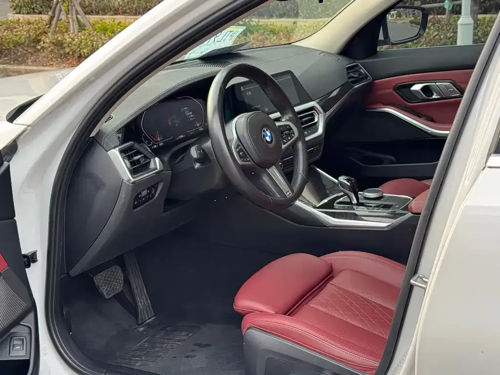 BMW 3 Series 2022 из CN, фото 5