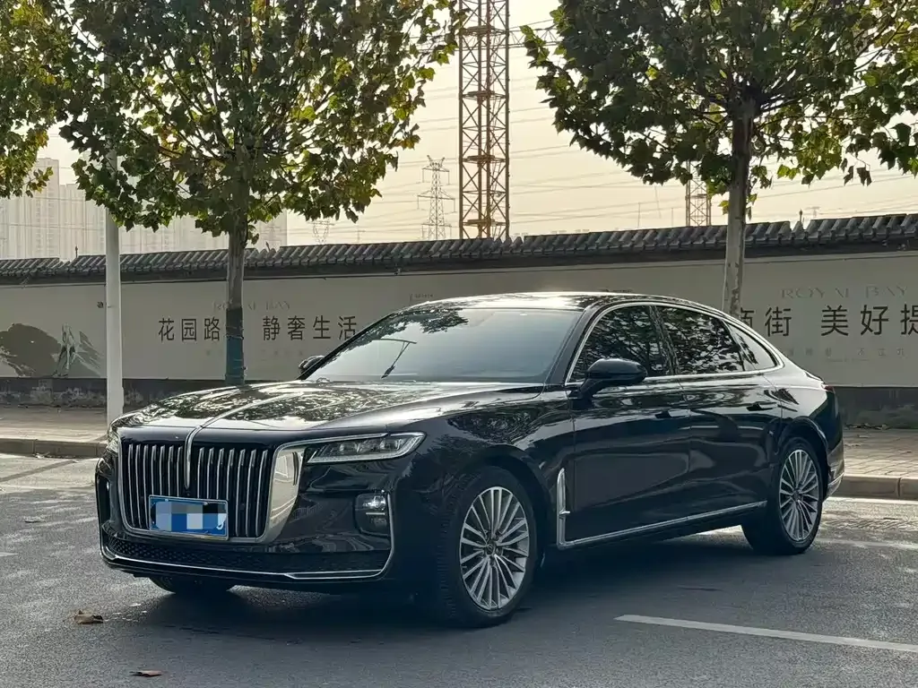 Hongqi H9 — фото 1