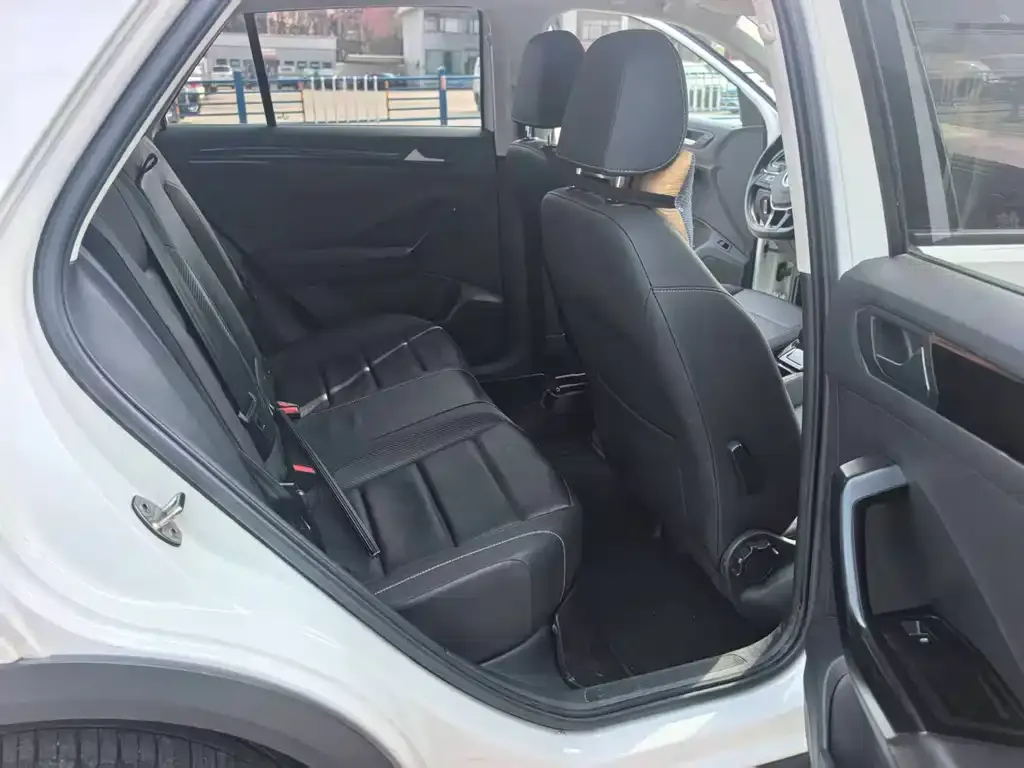 Volkswagen T-Roc 2021 из CN, фото 3