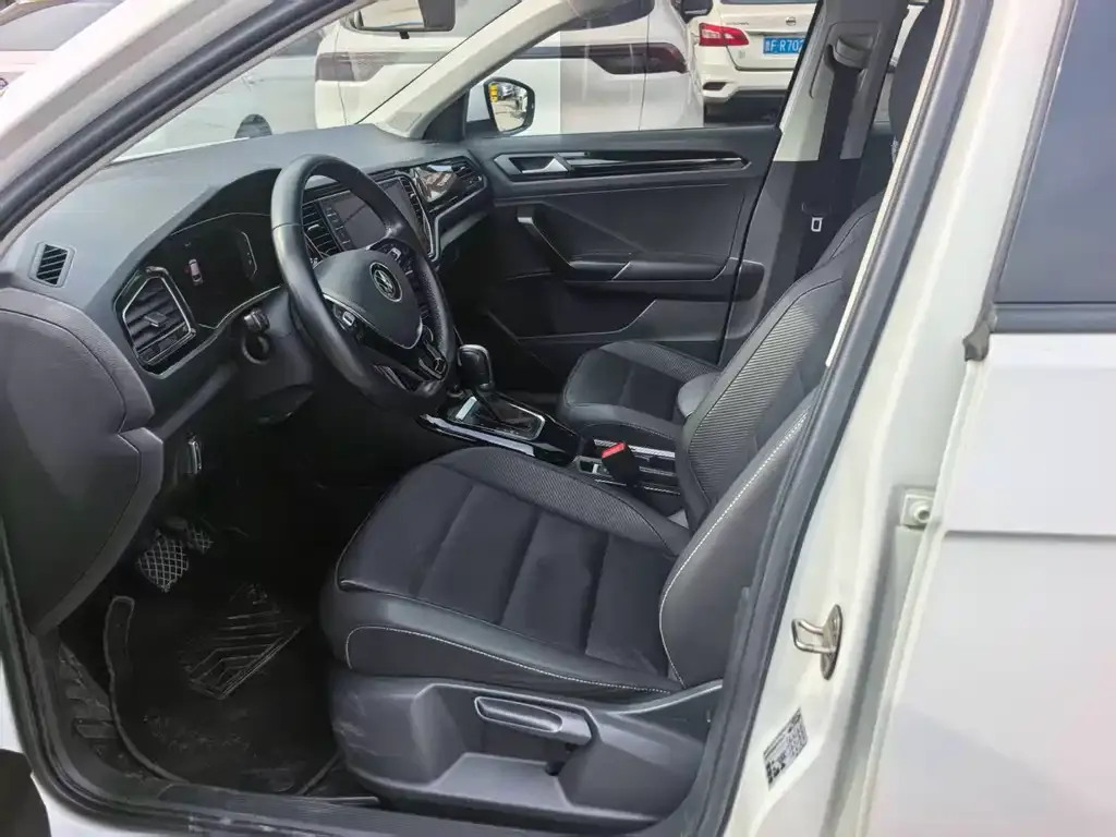 Volkswagen T-Roc 2021 из CN, фото 7