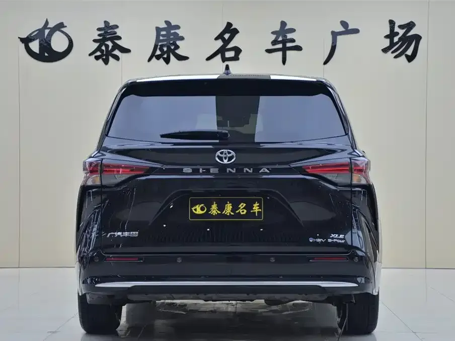 Toyota Sienna 2025 из CN, фото 6