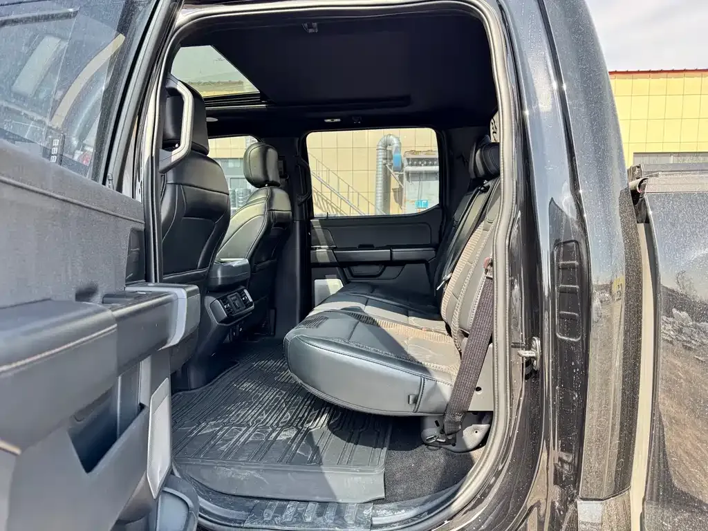 Ford F-150 Raptor — фото 8