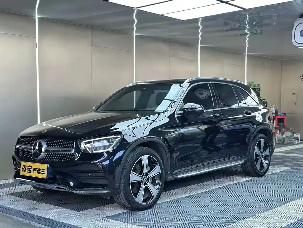 Mercedes-Benz GLC — фото 1