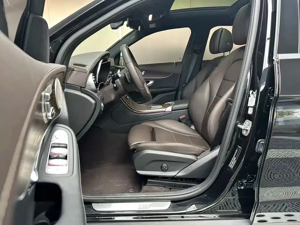 Mercedes-Benz GLC — фото 10