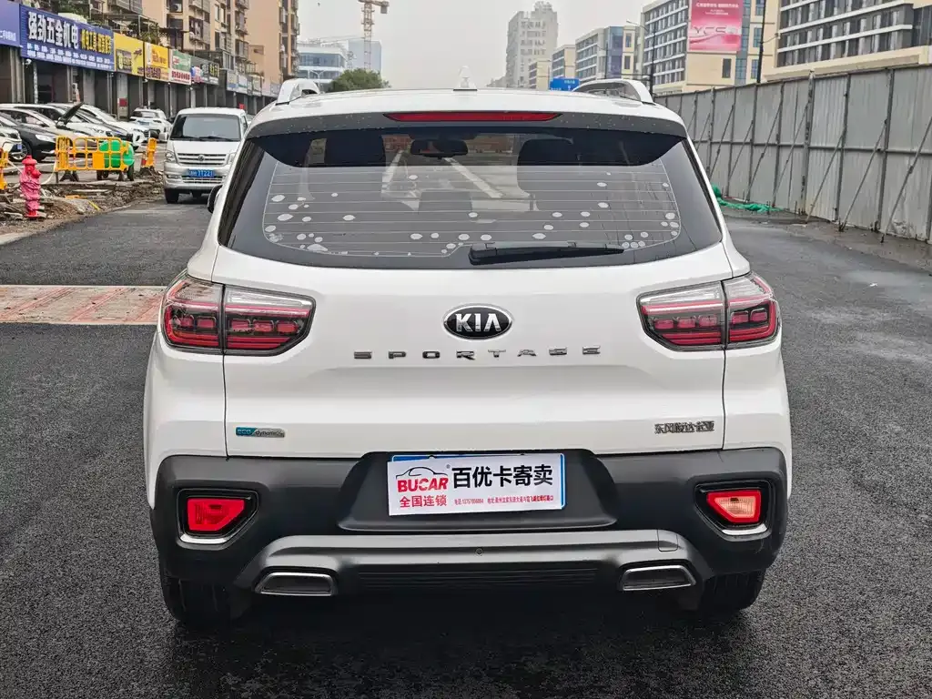 Kia Sportage — фото 6