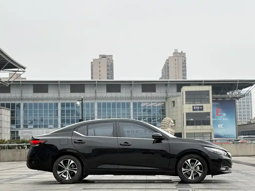 Nissan Sylphy 2022 из CN, фото 2