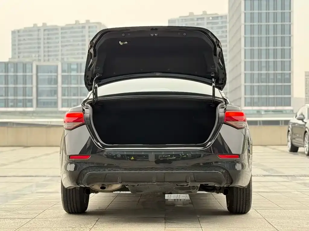 Nissan Sylphy 2022 из CN, фото 6