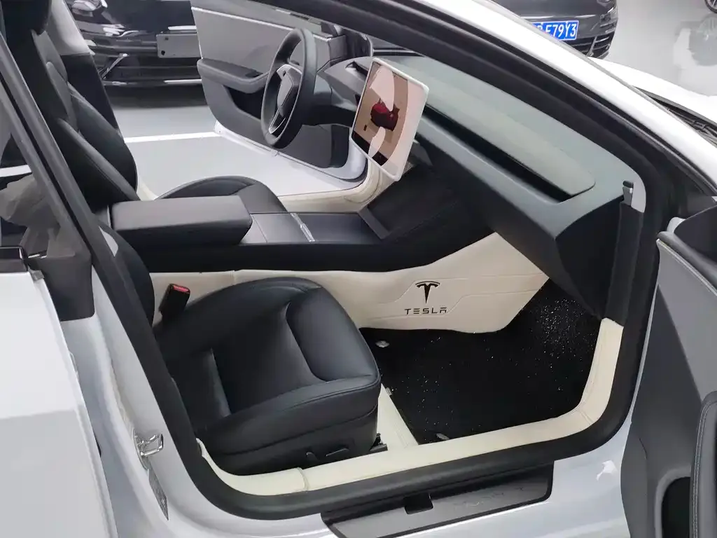 Tesla Model 3 2024 из CN, фото 5