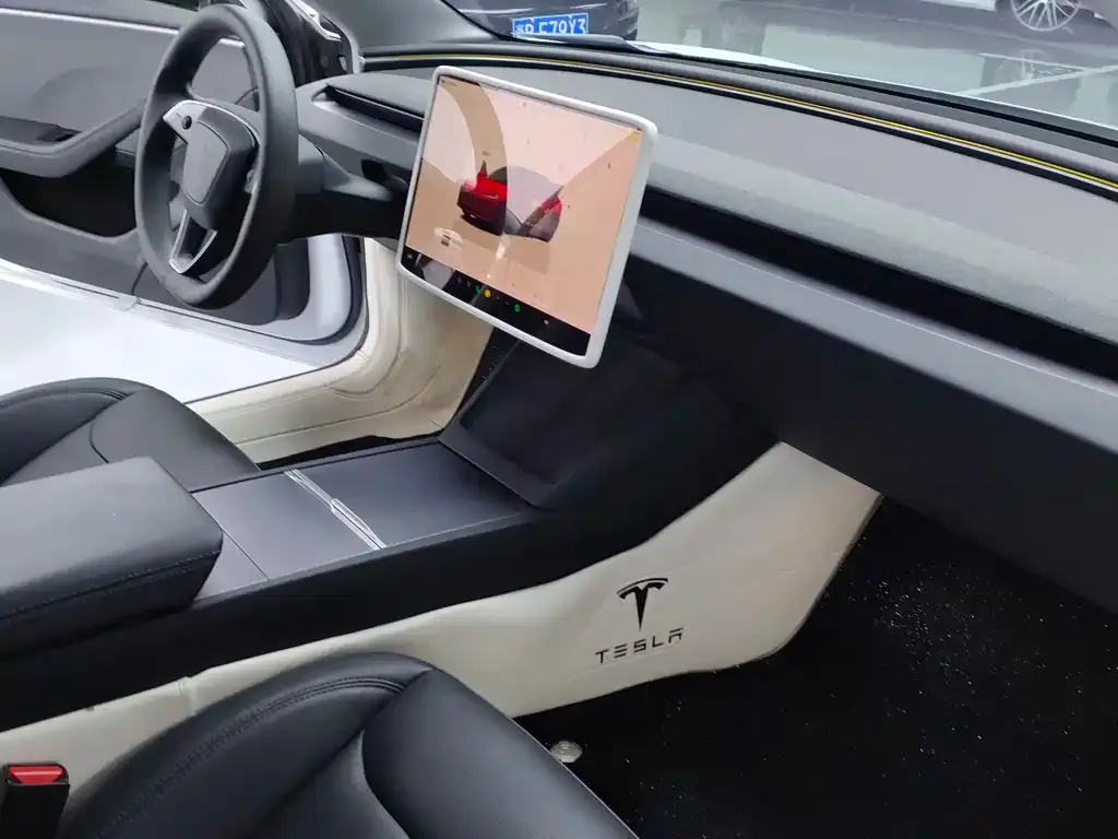 Tesla Model 3 2024 из CN, фото 8