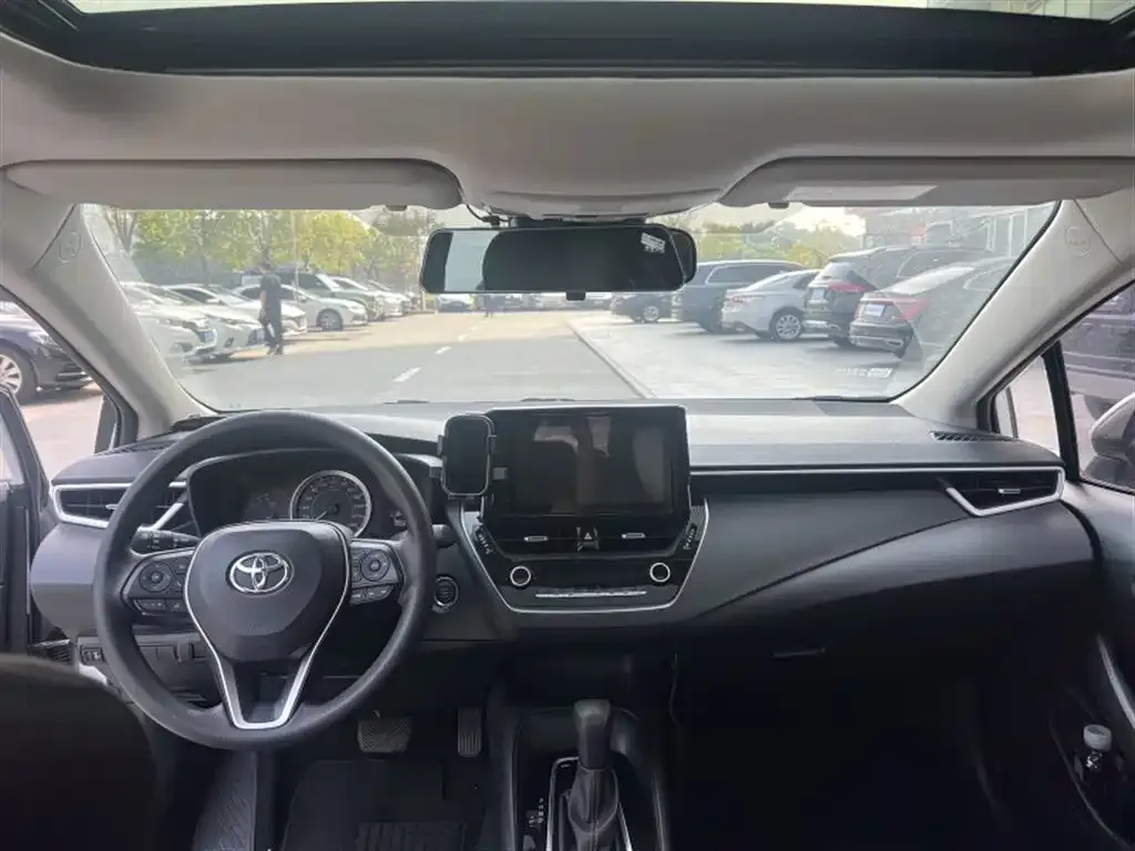 Toyota Corolla 2021 из CN, фото 5
