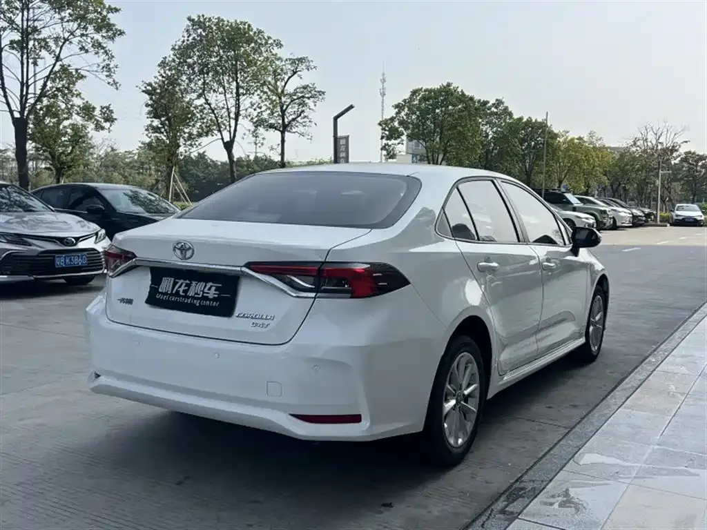 Toyota Corolla 2021 из CN, фото 9