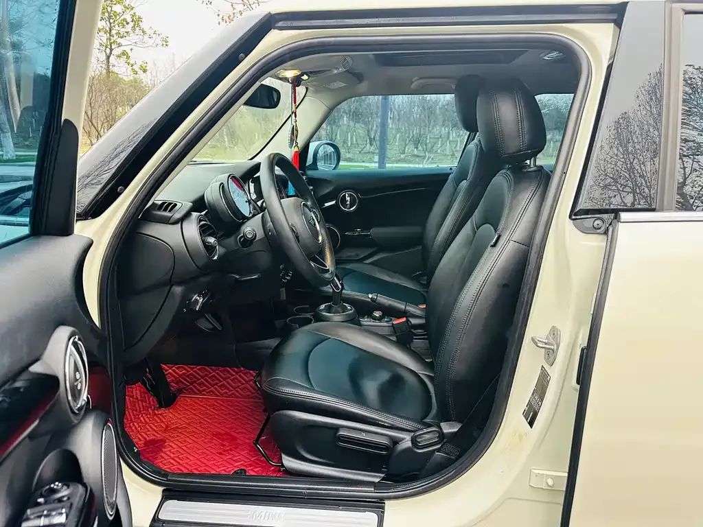 MINI Cooper (3-door) 2021 из CN, фото 3
