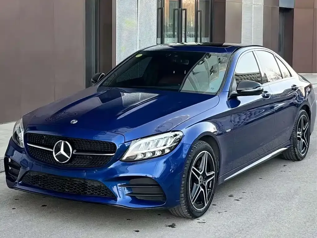Mercedes-Benz C-Class — фото 1
