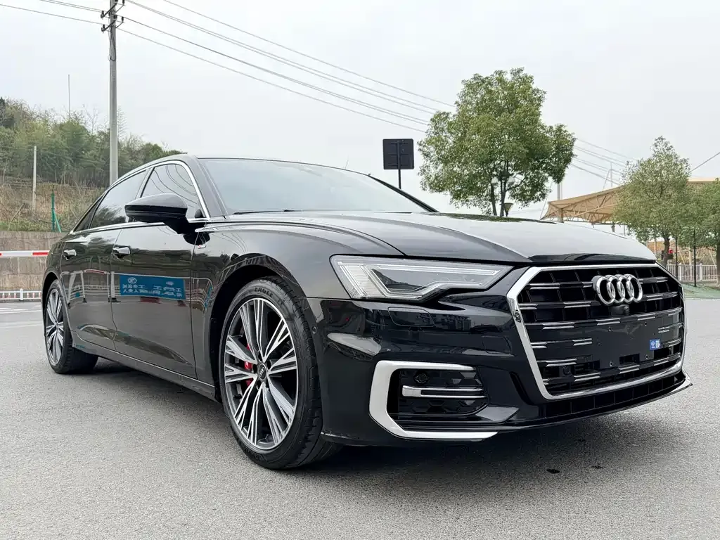 Audi A6L — фото 10