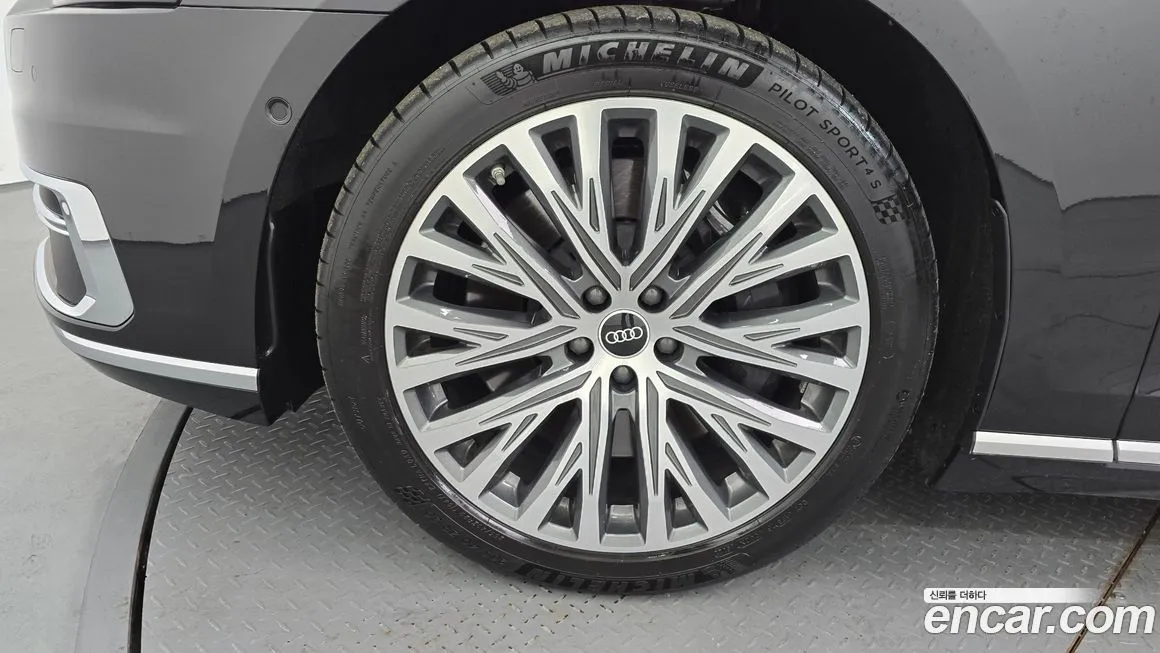 Audi A8 2021 из KR, фото 3