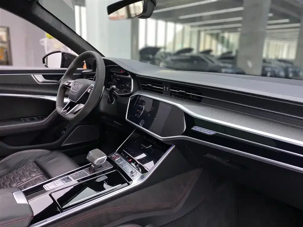 Audi RS 6 2021 из CN, фото 6