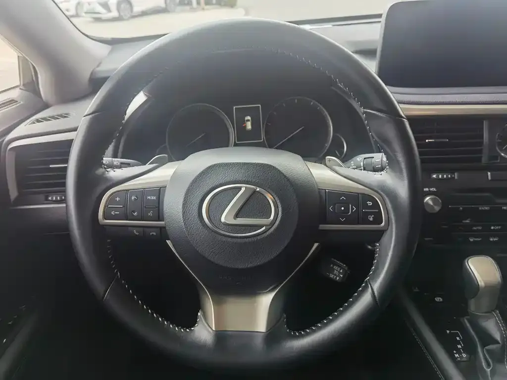 Lexus RX — фото 2