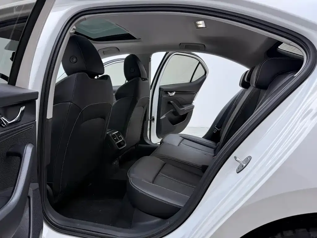 Skoda Octavia 2022 из CN, фото 5