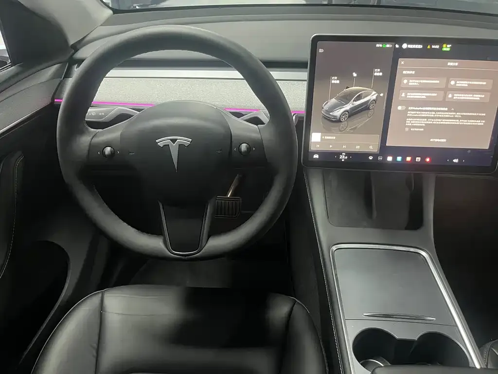Tesla Model Y — фото 8