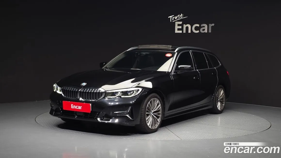 BMW 3-Series 320i Touring Luxury