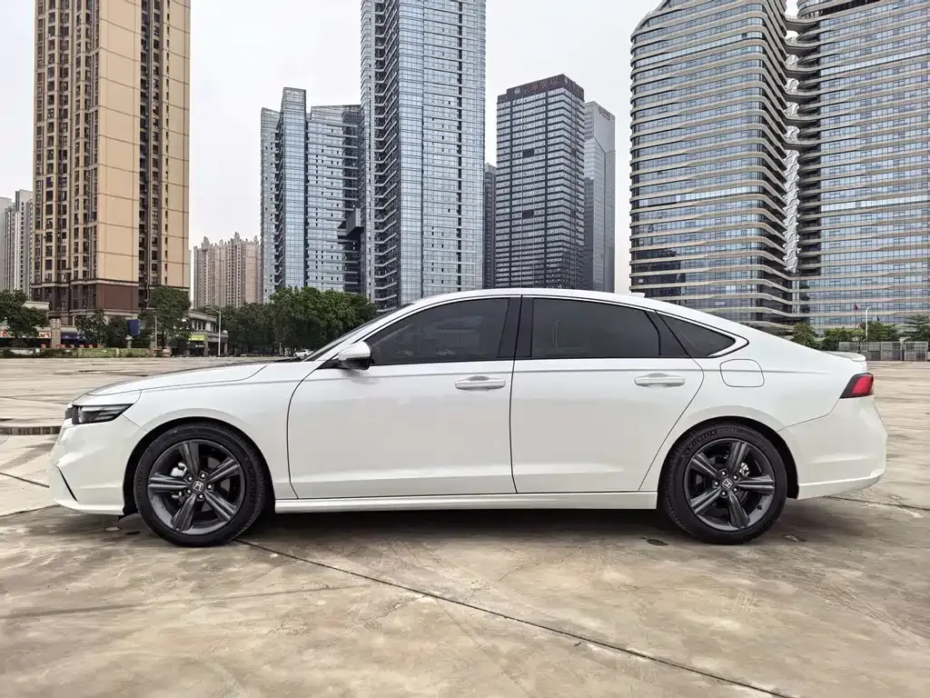 Honda Inspire — фото 9