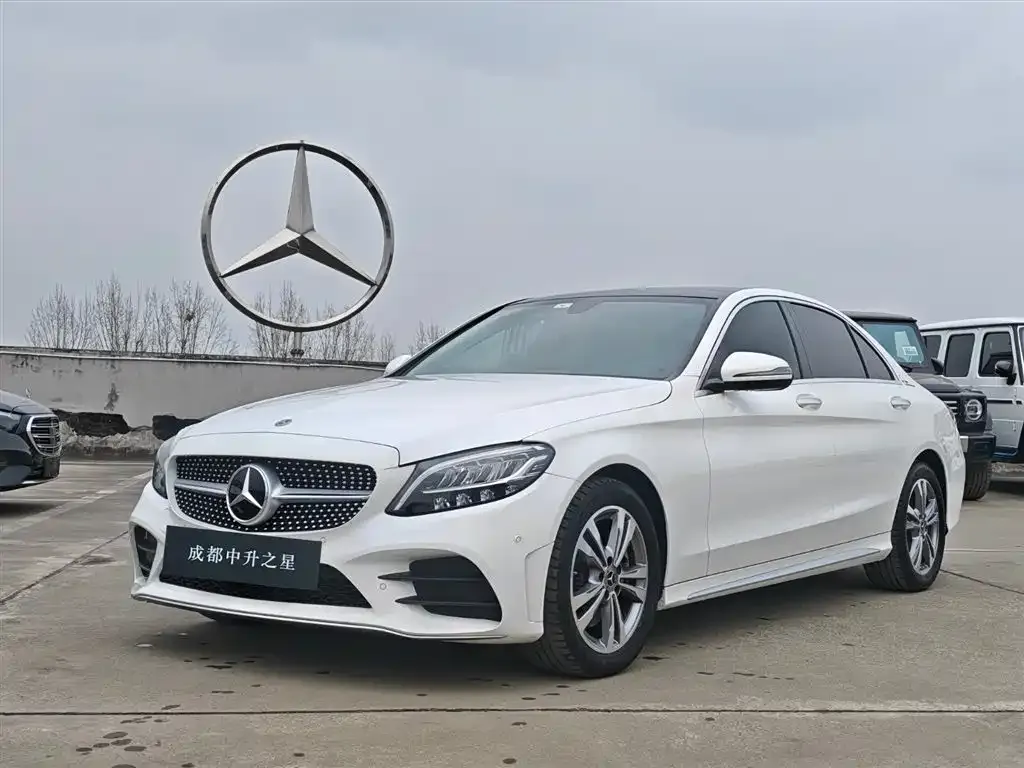 Mercedes-Benz C-Class — фото 1