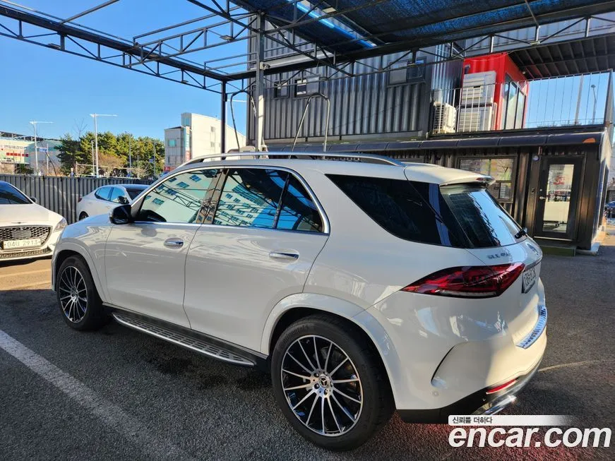Mercedes-Benz GLE-Class — фото 10