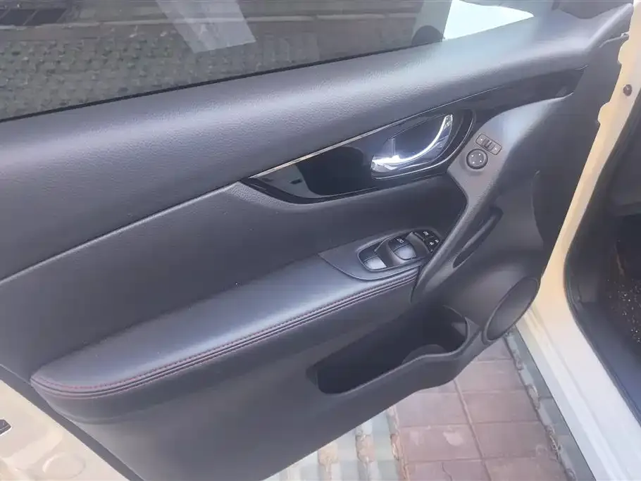 Nissan Qashqai 2022 из CN, фото 2