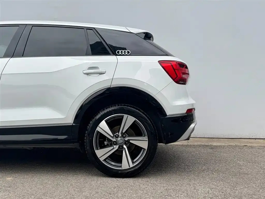 Audi Q2L 2021 из CN, фото 3