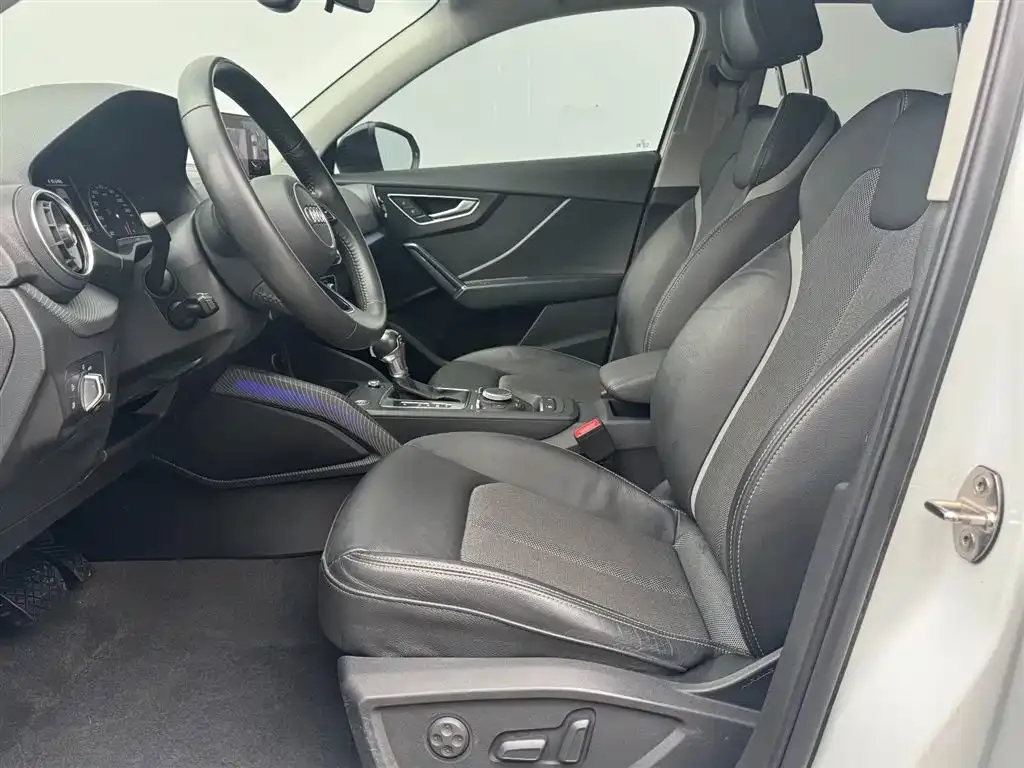 Audi Q2L 2021 из CN, фото 6