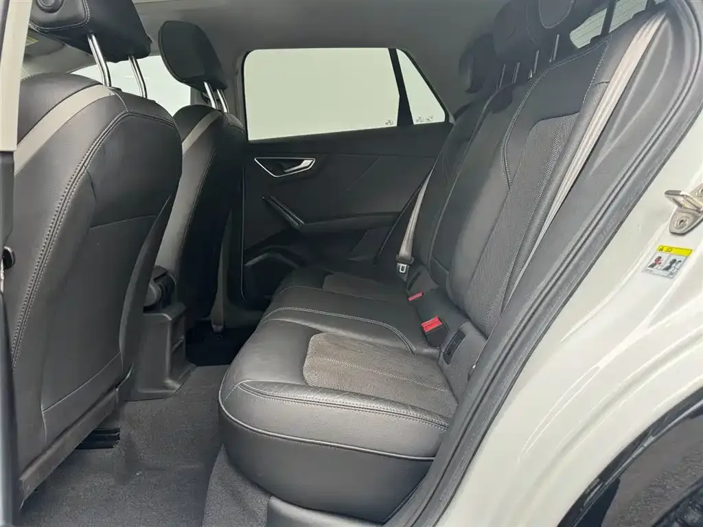 Audi Q2L 2021 из CN, фото 5