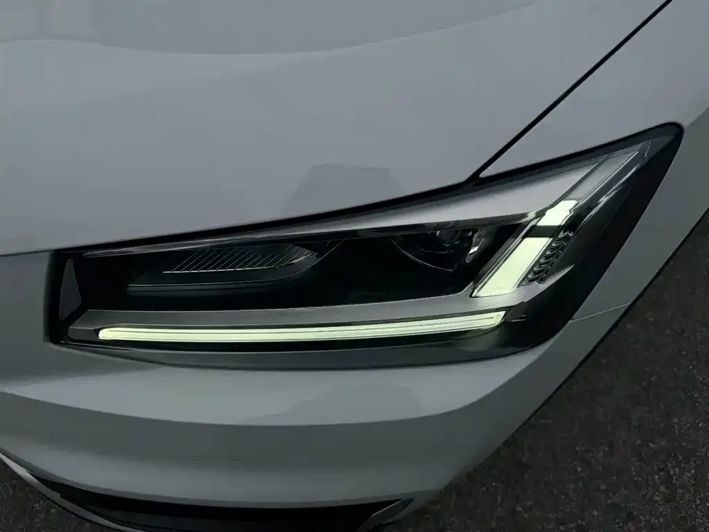 Audi Q2L 2021 из CN, фото 2