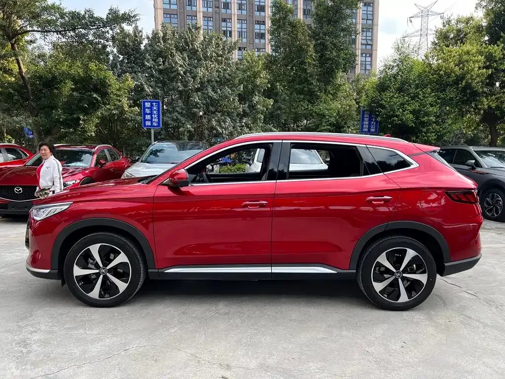 BYD PLUS New Energy — фото 8