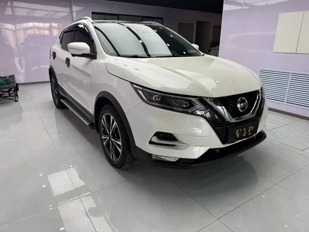 Nissan Qashqai — фото 4