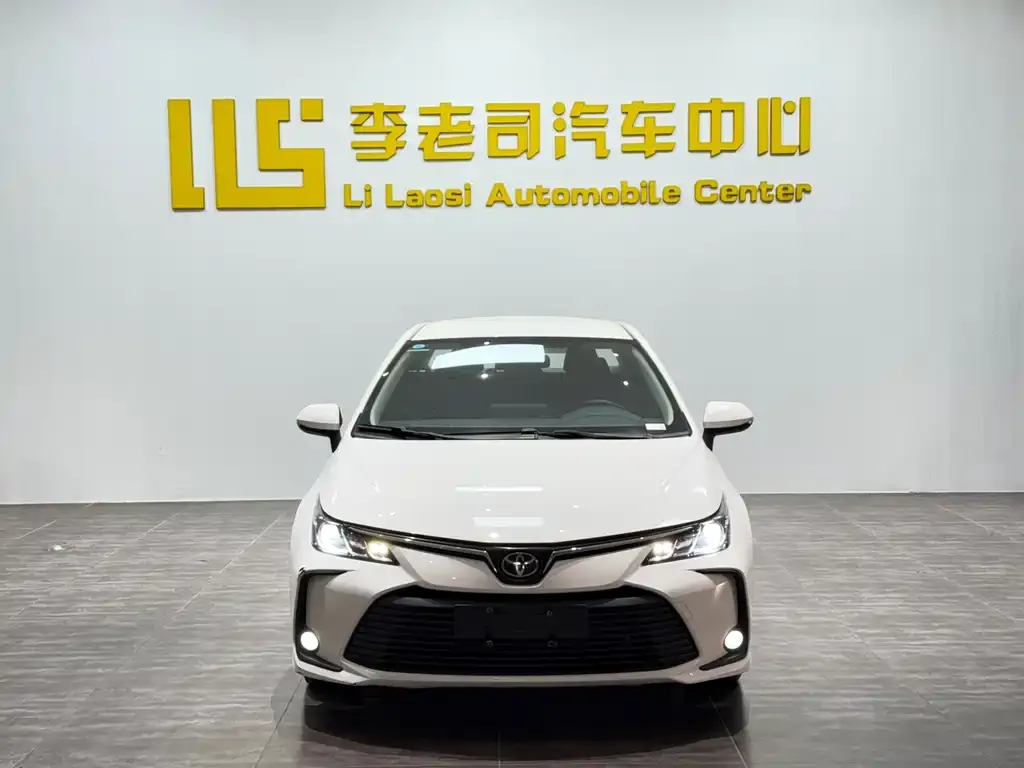 Toyota Corolla 2024 из CN, фото 2