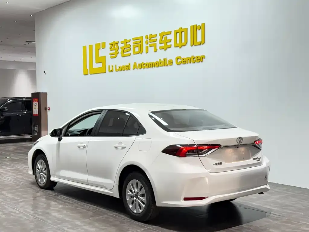 Toyota Corolla 2024 из CN, фото 4